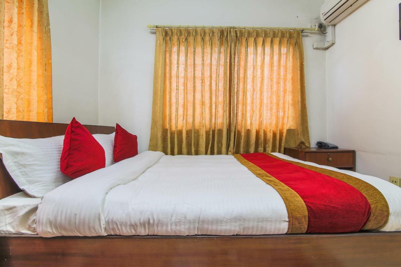 Oyo 358 Hotel Rose Star Kathmandu Bagian luar foto