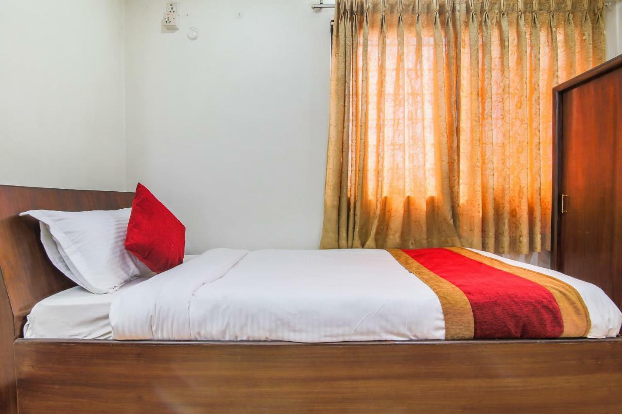 Oyo 358 Hotel Rose Star Kathmandu Bagian luar foto